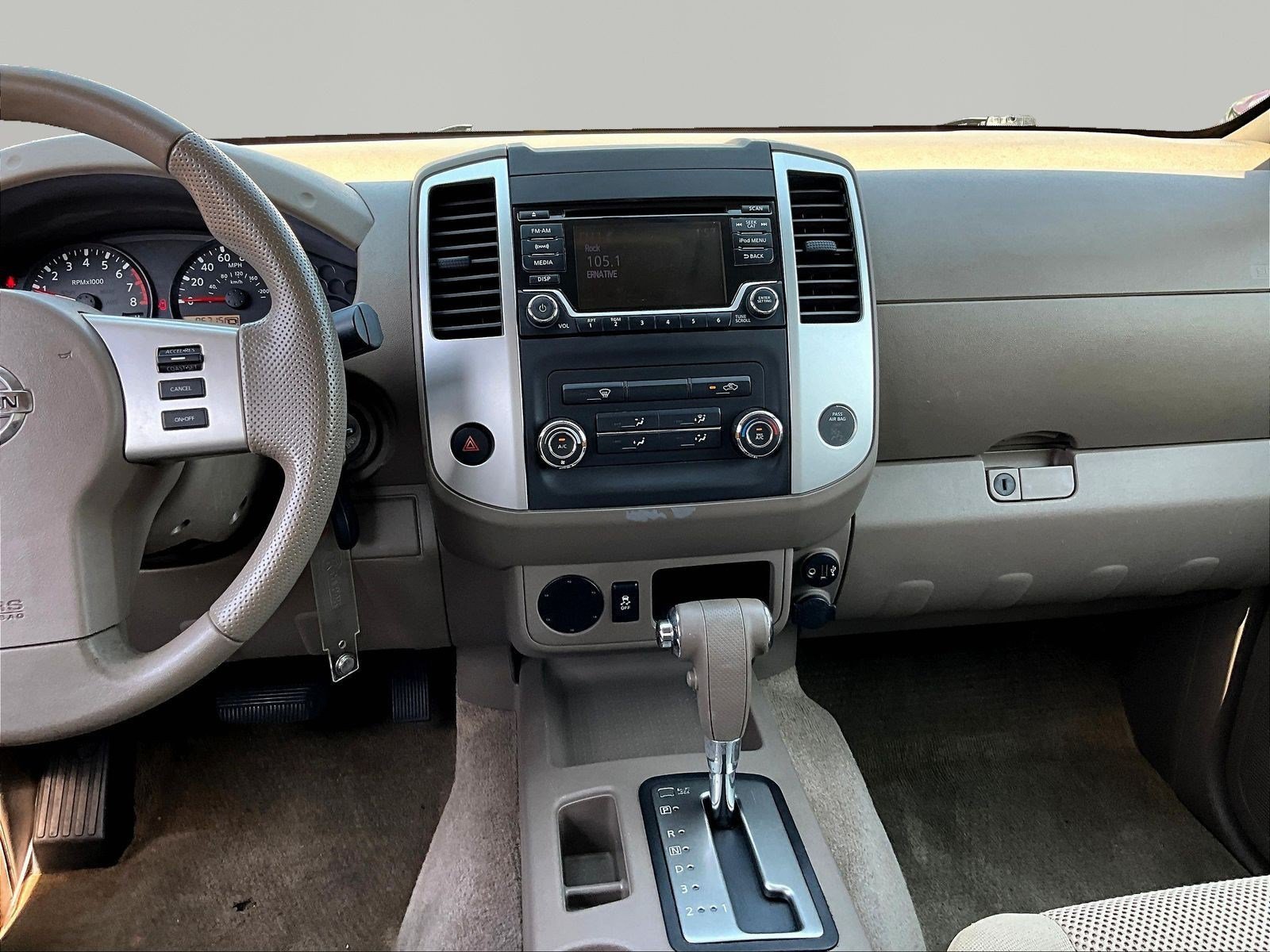 Used 2018 Nissan Frontier SV RWD image 10
