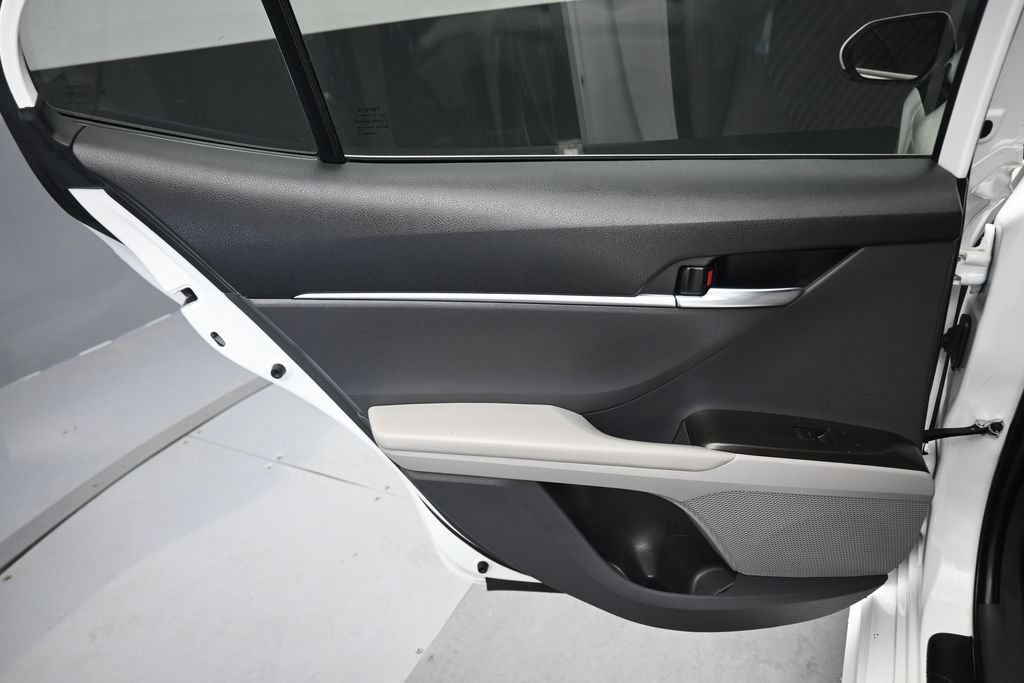 Used 2023 Toyota Camry SE FWD image 28