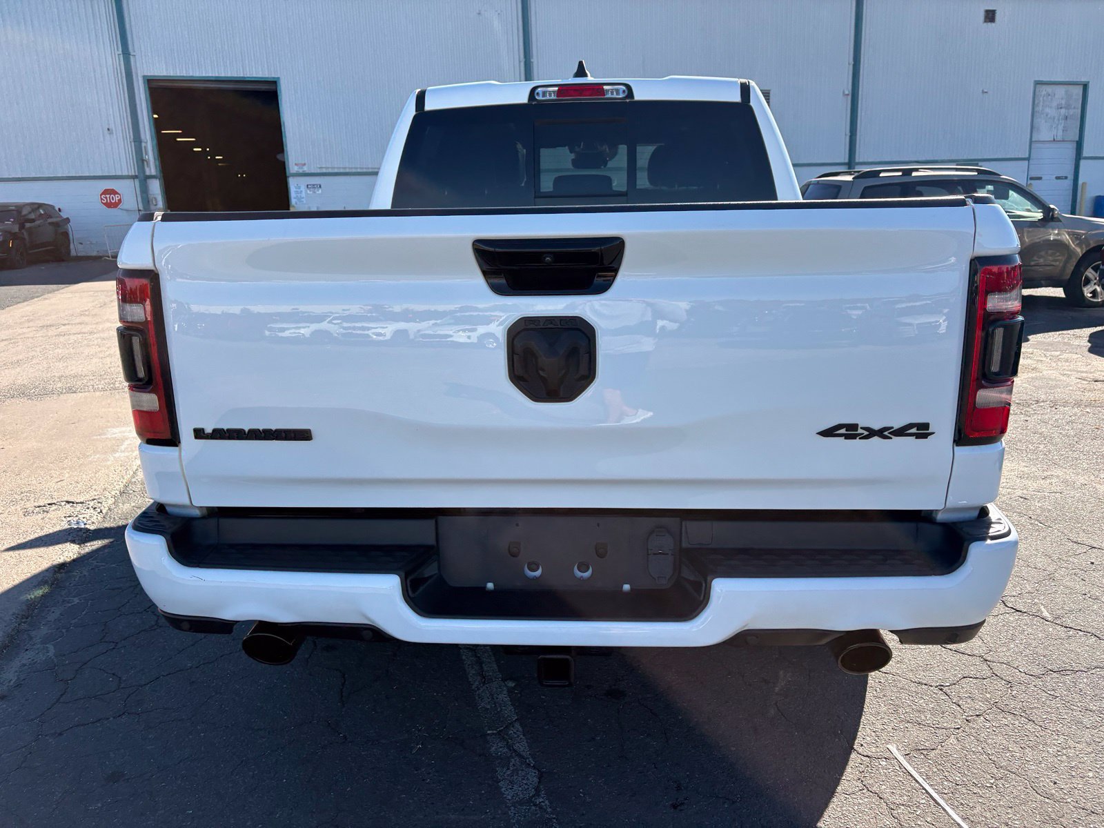 Used 2024 RAM 1500 Laramie AWD/4WD image 5