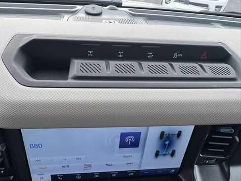 Used 2021 Ford Bronco Wildtrak image 26