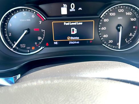 Used 2023 Cadillac XT4 Luxury w/ LPO, Onyx Lite Package image 7