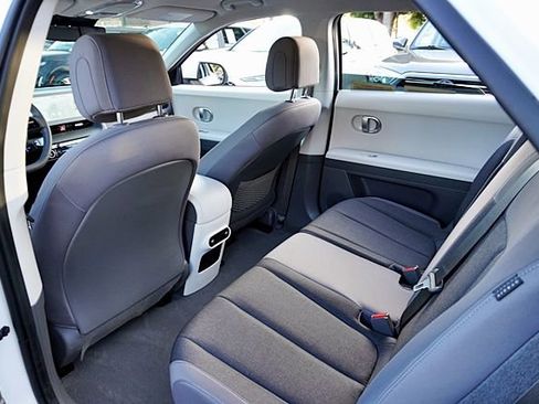 Certified 2024 Hyundai Ioniq 5 SEL image 18