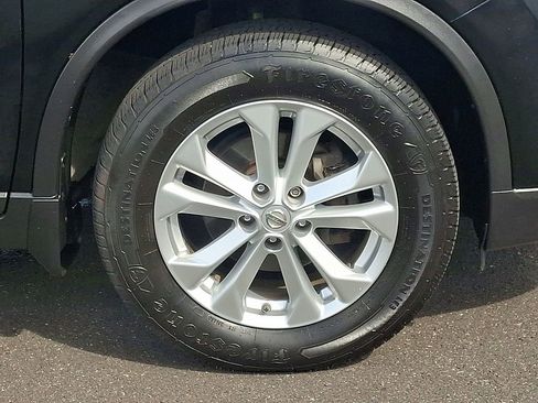 Used 2016 Nissan Rogue SV image 8