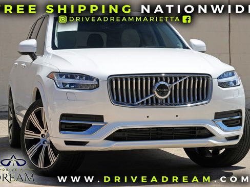 Used 2025 Volvo XC90 T8 Ultra w/ Protection Package Premier AWD/4WD image 2