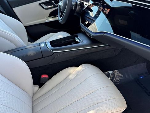 New 2026 Mercedes-Benz E 450 4MATIC Sedan image 23