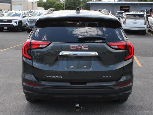 Used 2020 GMC Terrain SLE w/ Driver Convenience Package AWD/4WD image 6