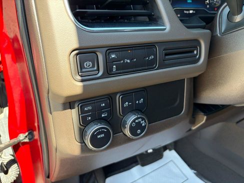 Used 2022 Chevrolet Tahoe LT AWD/4WD image 11