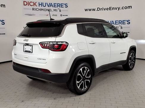 Used 2024 Jeep Compass Limited AWD/4WD image 4
