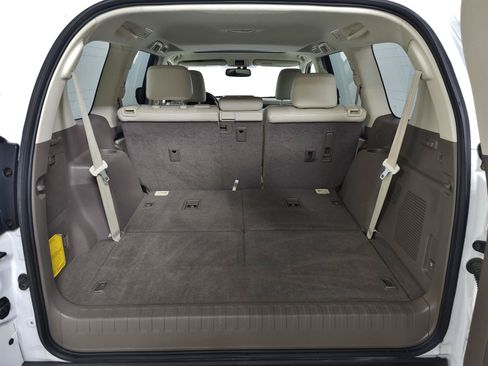 Used 2017 Lexus GX 460 Premium w/ Premium Package AWD/4WD image 7