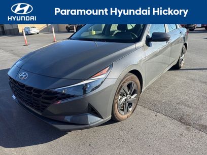 Certified 2023 Hyundai Elantra Blue w/ Preferred Accessory Package