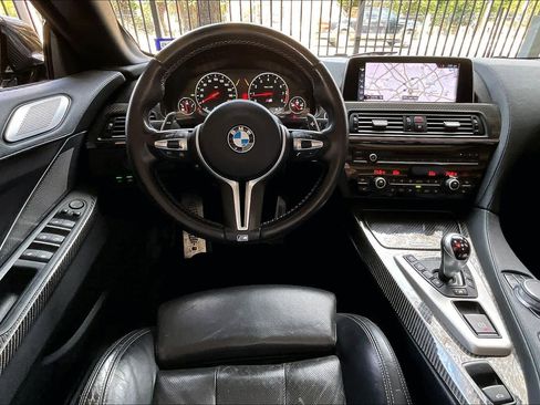 Used 2017 BMW M6 Convertible image 5