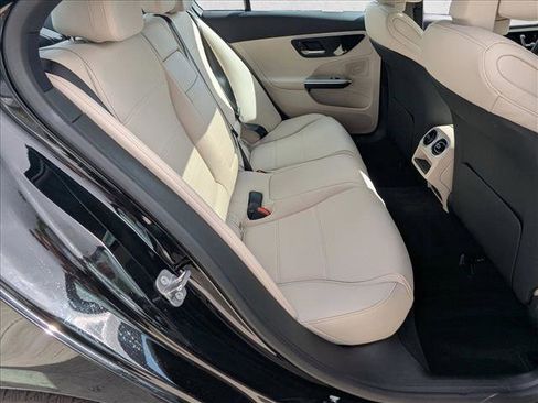 Used 2025 Mercedes-Benz C 300 Sedan image 20