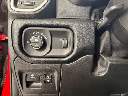 Used 2021 RAM 1500 Big Horn AWD/4WD image 15
