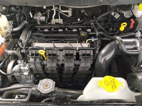 Used 2018 Dodge Journey SE w/ Popular Equipment Group FWD image 30