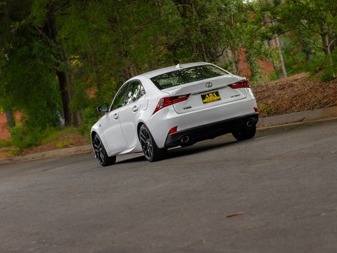 Used 2016 Lexus IS 350 w/ F Sport Package RWD image 44