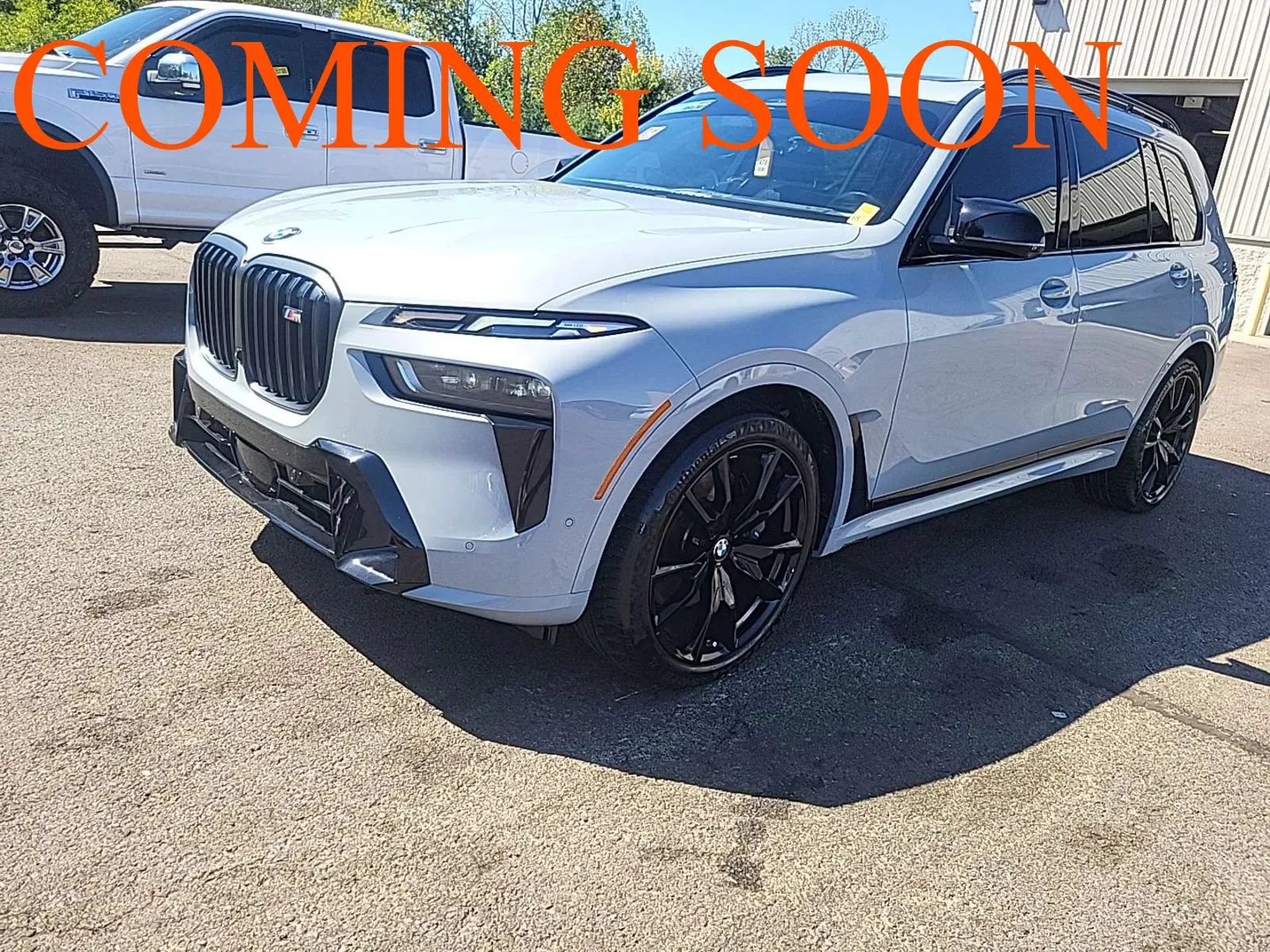 Used 2023 BMW X7 M60i w/ Climate Comfort Package AWD/4WD image 1