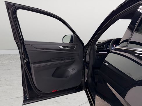 New 2026 Volkswagen Atlas Cross Sport SEL Premium R-Line AWD/4WD image 19