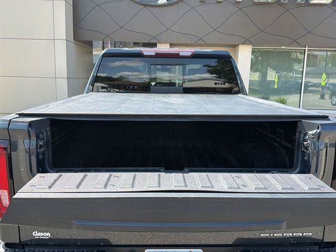 Used 2021 GMC Sierra 1500 Denali w/ Driver Alert Package II AWD/4WD image 7