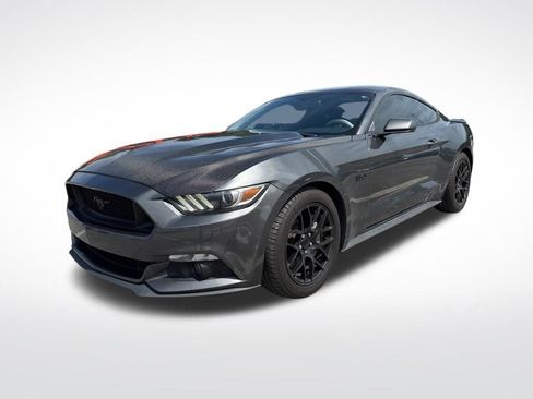 Used 2017 Ford Mustang GT RWD image 5