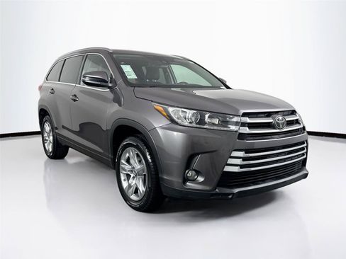 Used 2017 Toyota Highlander Limited FWD image 10