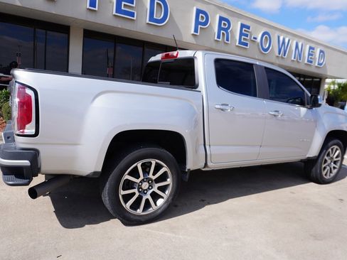 Used 2017 GMC Canyon Denali image 6