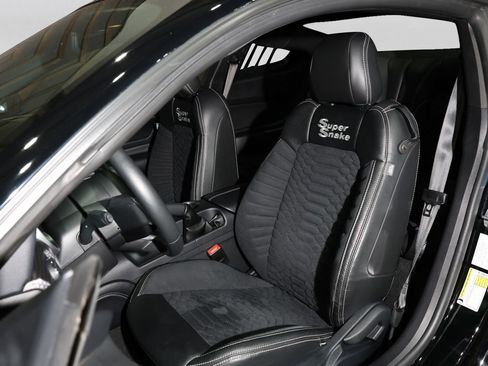 Used 2022 Ford Mustang GT Premium w/ GT Performance Package RWD image 7
