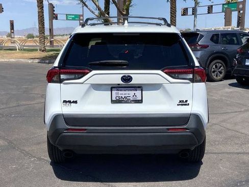 Used 2024 Toyota RAV4 XLE AWD/4WD image 5