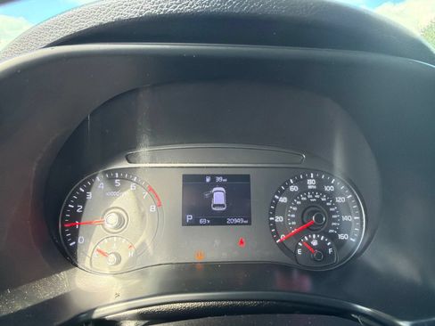 Used 2020 Kia Soul LX FWD image 12