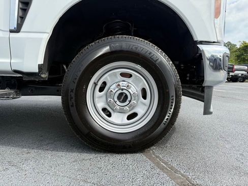 New 2025 Ford F250 XL w/ XL Chrome Package AWD/4WD image 34