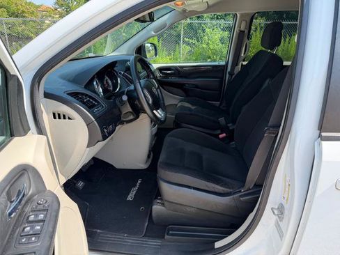Used 2017 Dodge Grand Caravan SE w/ Power Window Group FWD image 22