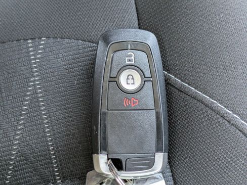 Used 2020 Ford EcoSport SE w/ SE Convenience Package FWD image 27