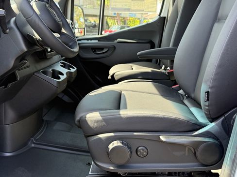 New 2026 Mercedes-Benz Sprinter 2500 image 22