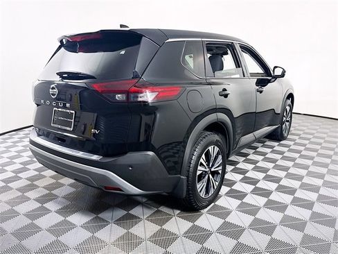 Certified 2021 Nissan Rogue SV image 23