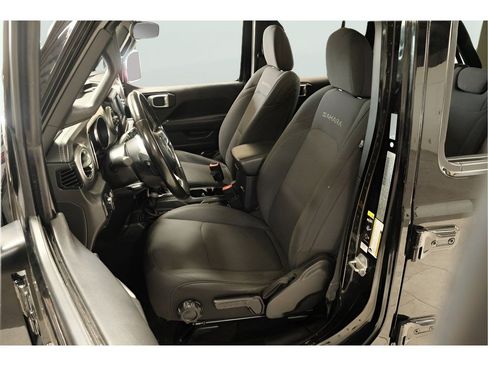 Used 2020 Jeep Wrangler Unlimited Sahara AWD/4WD image 14
