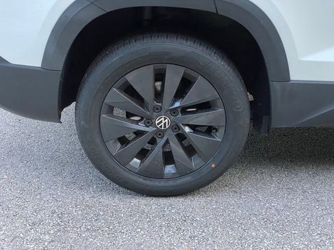 Used 2022 Volkswagen Taos S w/ IQ Drive S Package FWD image 9