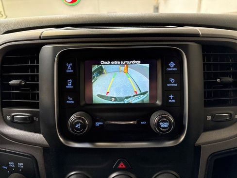 Used 2018 RAM 2500 Tradesman w/ Chrome Appearance Group image 28