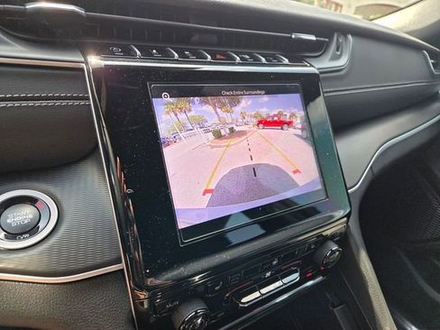 Certified 2025 Jeep Grand Cherokee L Laredo w/ Luxury Tech Group I RWD image 32