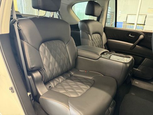 Used 2024 Nissan Armada Platinum w/ Captain's Chairs Package AWD/4WD image 19
