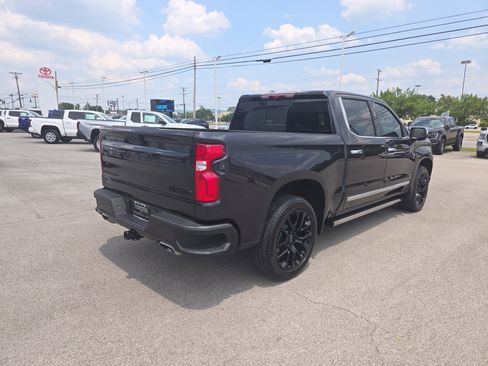 Used 2024 Chevrolet Silverado 1500 High Country w/ High Country Premium Package image 6