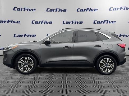Used 2022 Ford Escape SEL image 2