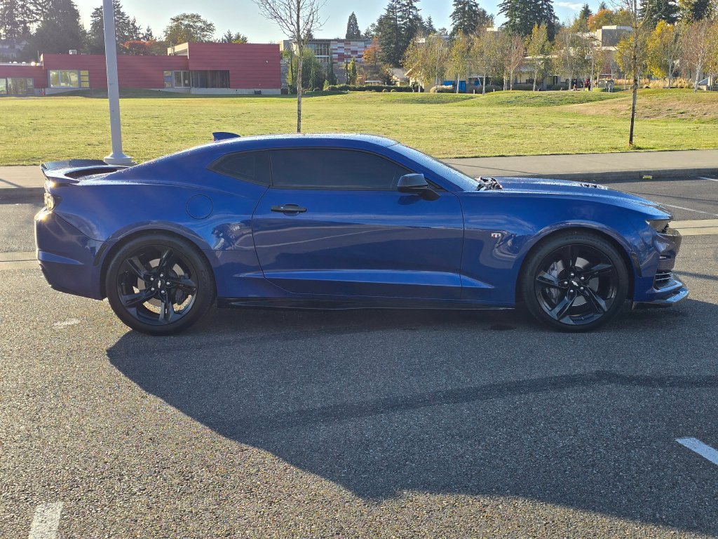 Used 2019 Chevrolet Camaro SS RWD image 6
