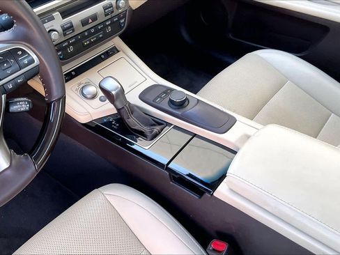 Used 2017 Lexus ES 350 image 16