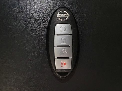 Used 2020 Nissan Murano SV w/ Premium Package FWD image 32