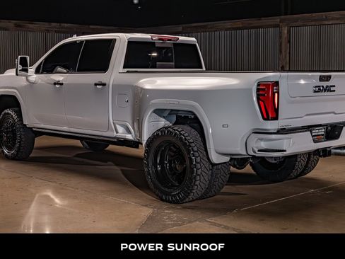Used 2024 GMC Sierra 3500 Denali Ultimate AWD/4WD image 7