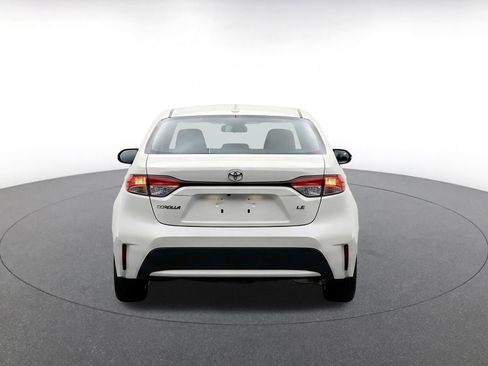 Used 2025 Toyota Corolla LE FWD image 8