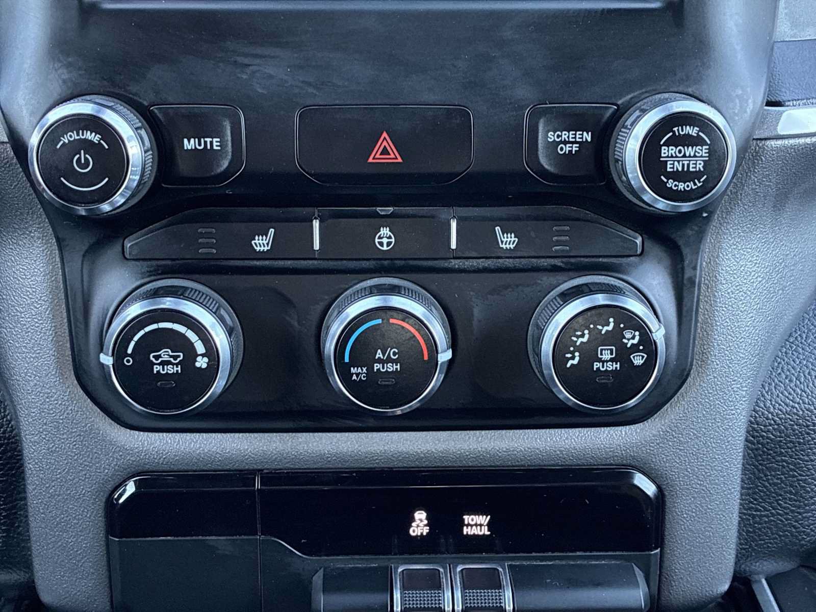 Used 2023 RAM 1500 Big Horn AWD/4WD image 16