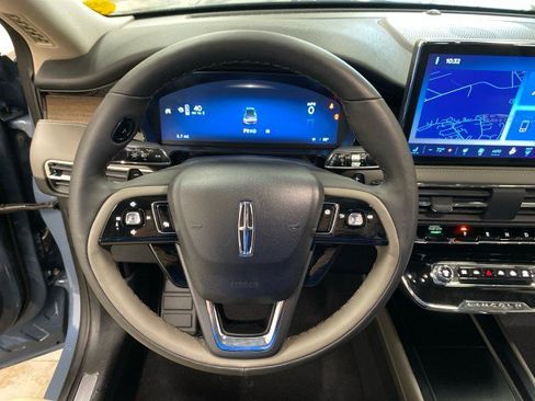 New 2025 Lincoln Corsair Reserve w/ Jet Appearance Package image 17