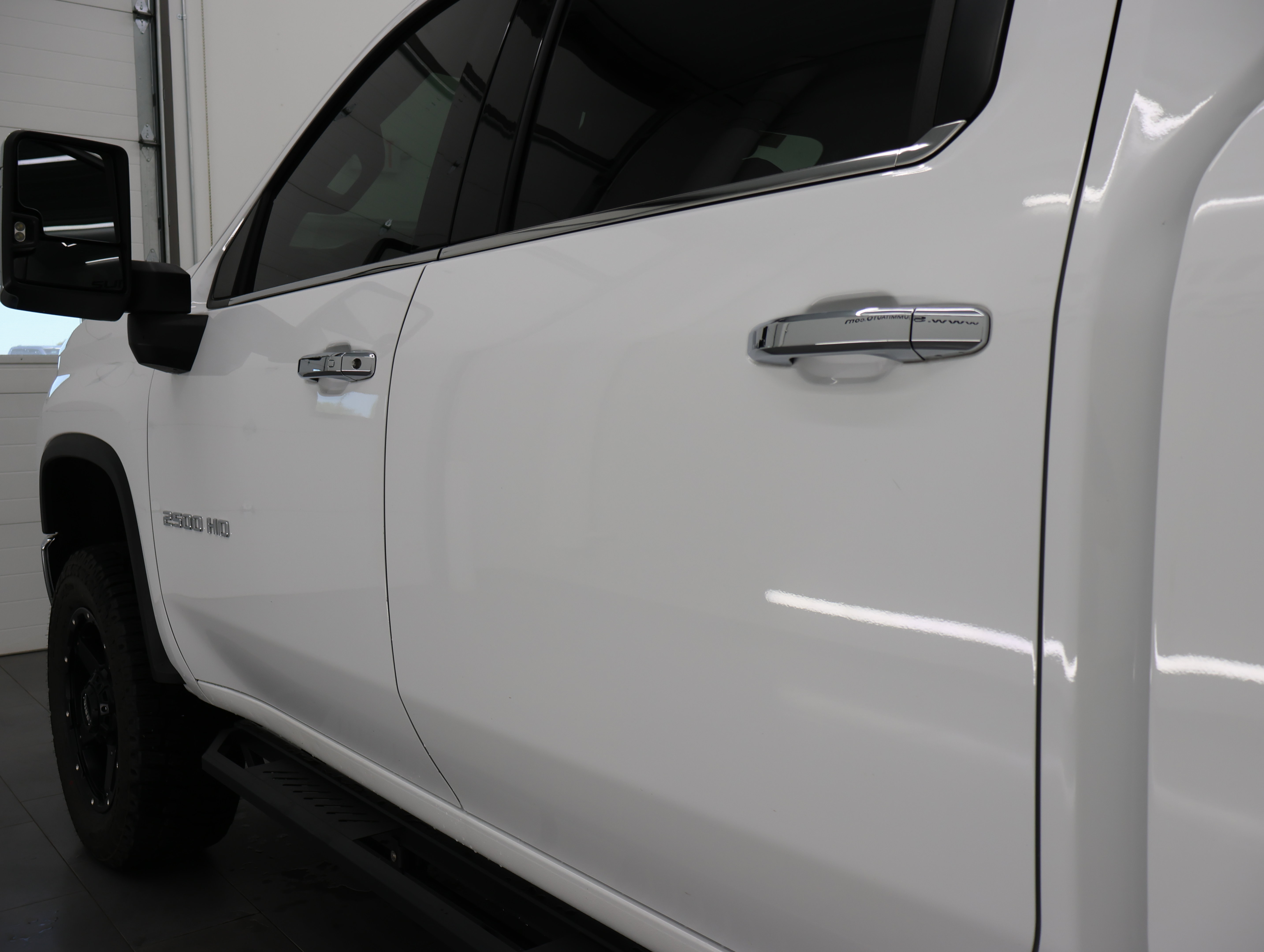 Used 2023 Chevrolet Silverado 2500 LTZ AWD/4WD image 32