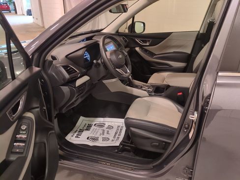 Used 2023 Subaru Forester Limited image 18