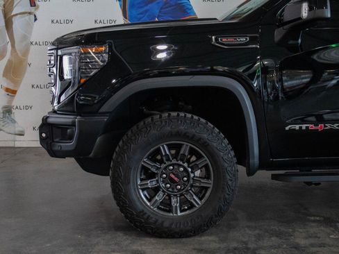 Used 2024 GMC Sierra 1500 AT4X AWD/4WD image 18